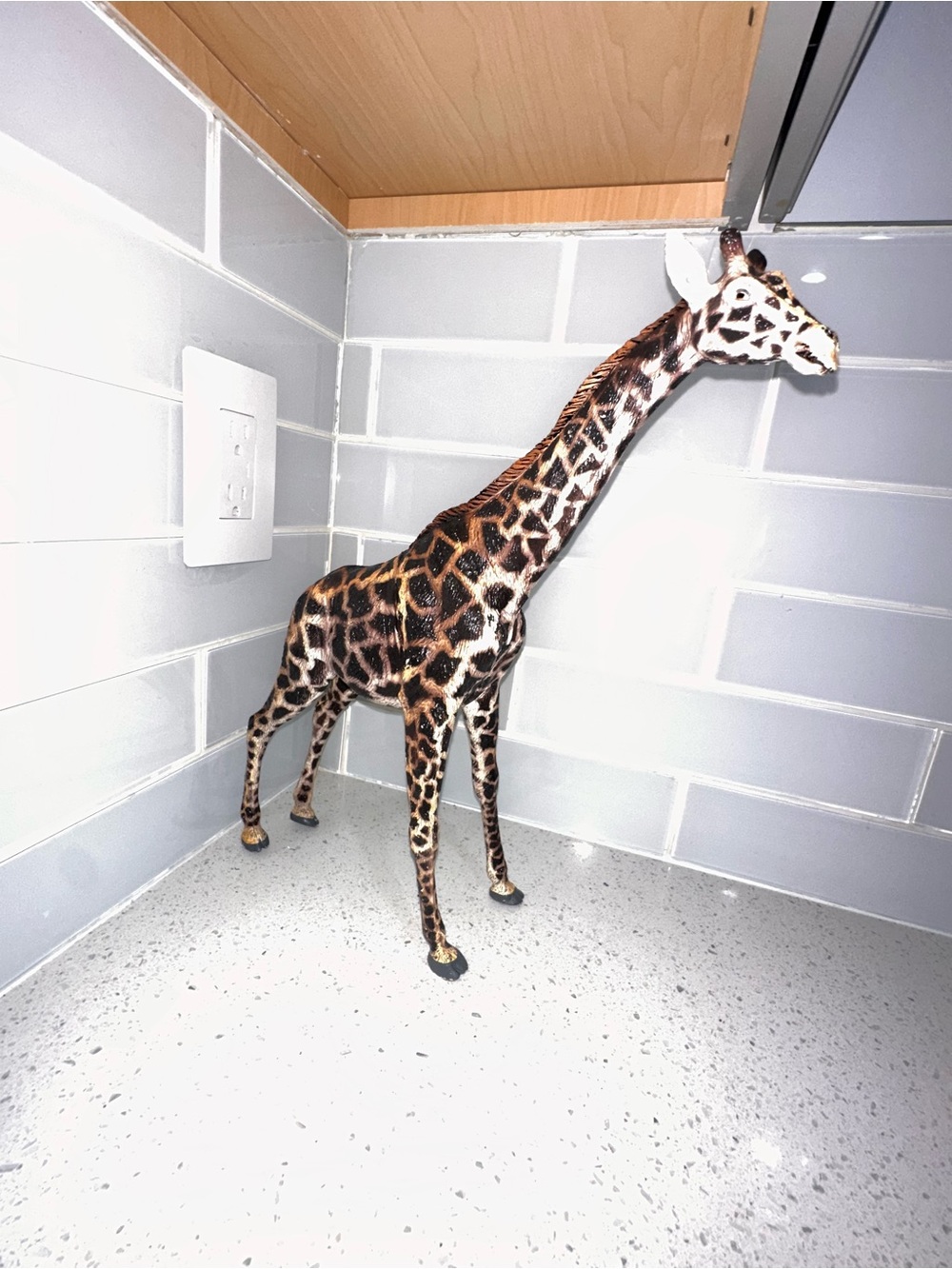 Large Realistic Giraffe Toy Figure Safari Wildlife Animal Play Figure